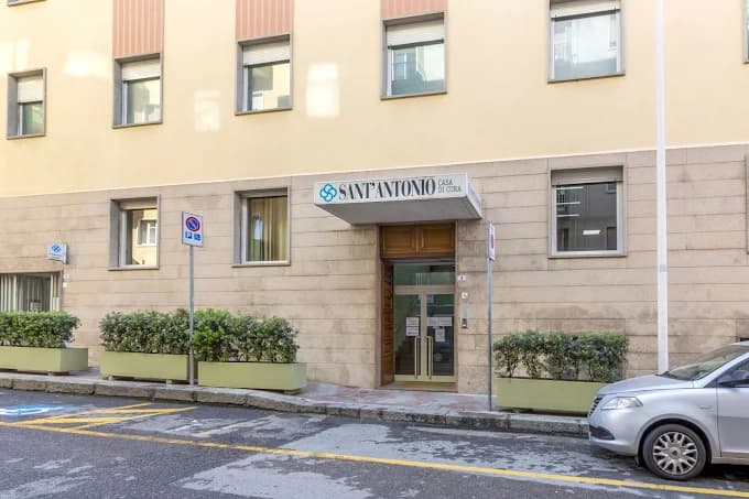 Business listing image